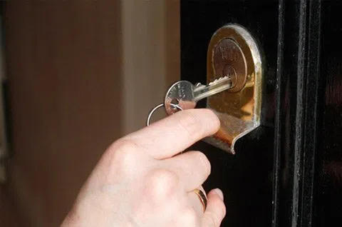 Security Locksmith Services Alexandria, VA 703-586-9676 - 7-Door-Unlock